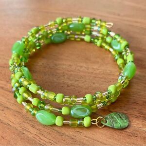 ✨ Handcrafted Memory Wire Bracelet